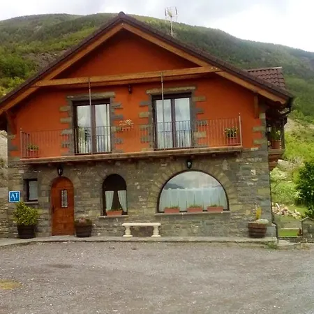 With 3 Bedrooms In With Wonderful Mountain View Enclosed Garden And Wifi Sorripas