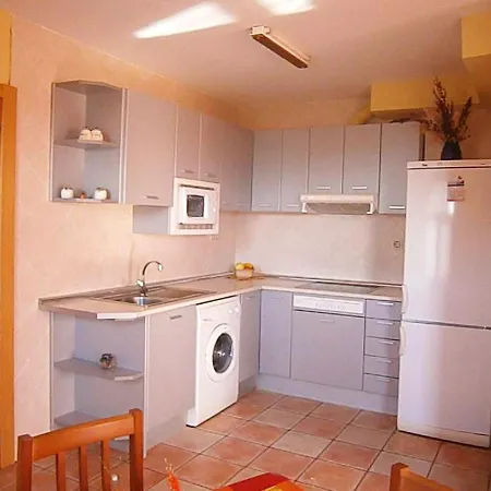 Apartment With 3 Bedrooms In With Wonderful Mountain View Enclosed Garden And Wifi *
