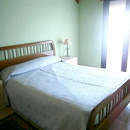 With 3 Bedrooms In With Wonderful Mountain View Enclosed Garden And Wifi Apartment Sorripas