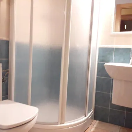 Apartment With 3 Bedrooms In With Wonderful Mountain View Enclosed Garden And Wifi *